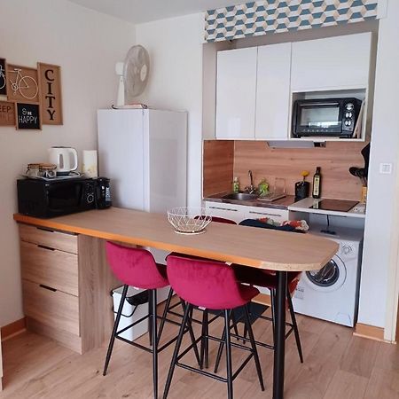 Studio Centre-Ville A 2 Pas De La Plage Ла-Гранд-Мот Экстерьер фото